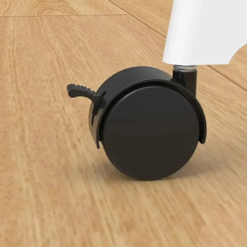 علاقة ملابس على شكل مثلث 