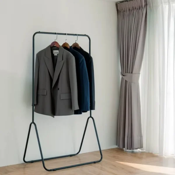 علاقة ملابس مخصصة للتنظيم و الشياكة