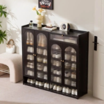 خزانة أحذية بمساحة تخزين واسعة