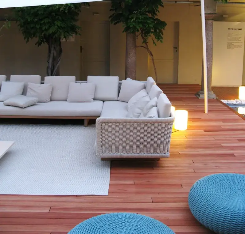 كنب زاوية للجلسات الخارجية 